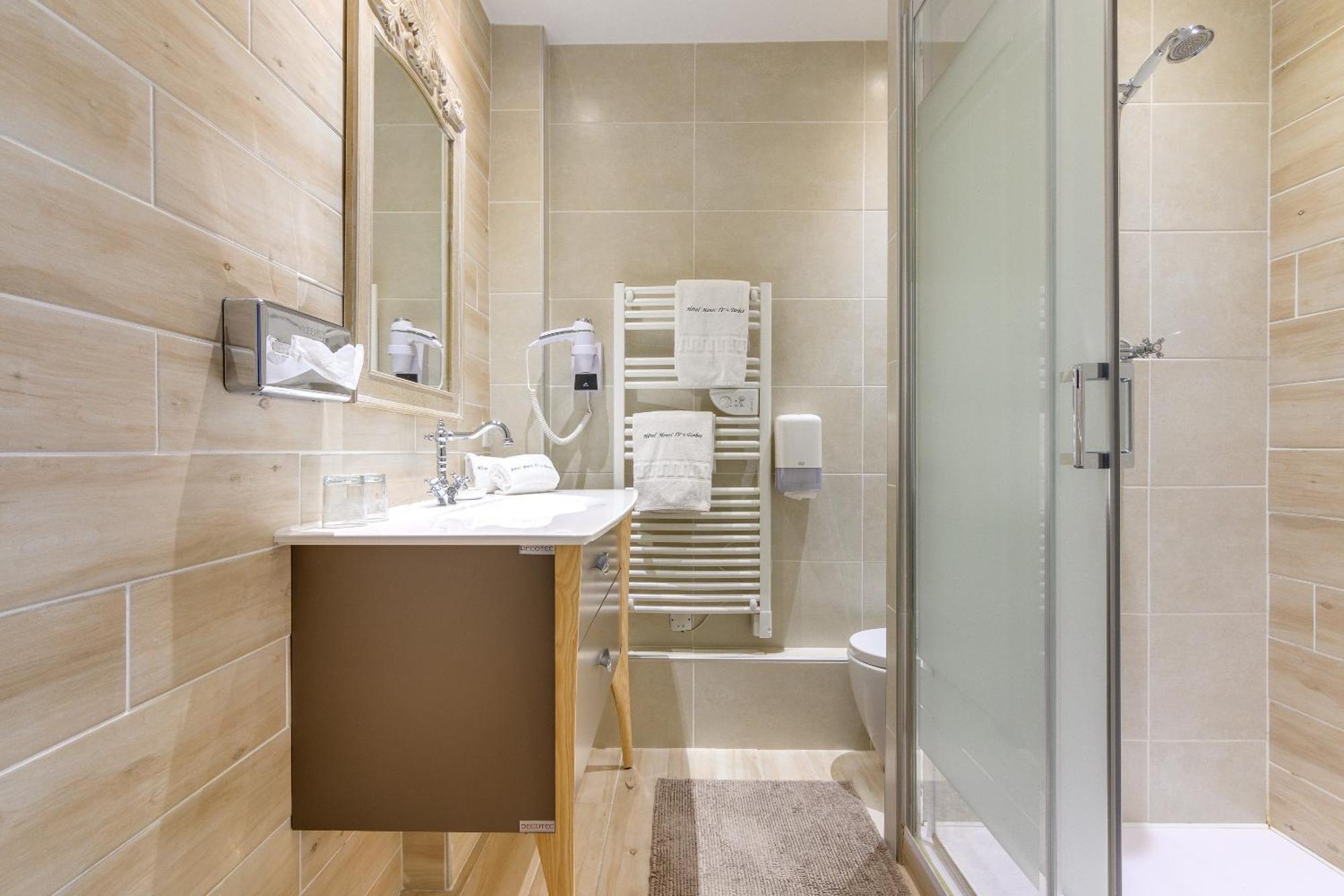 Henri Iv Hotel Tarbes
